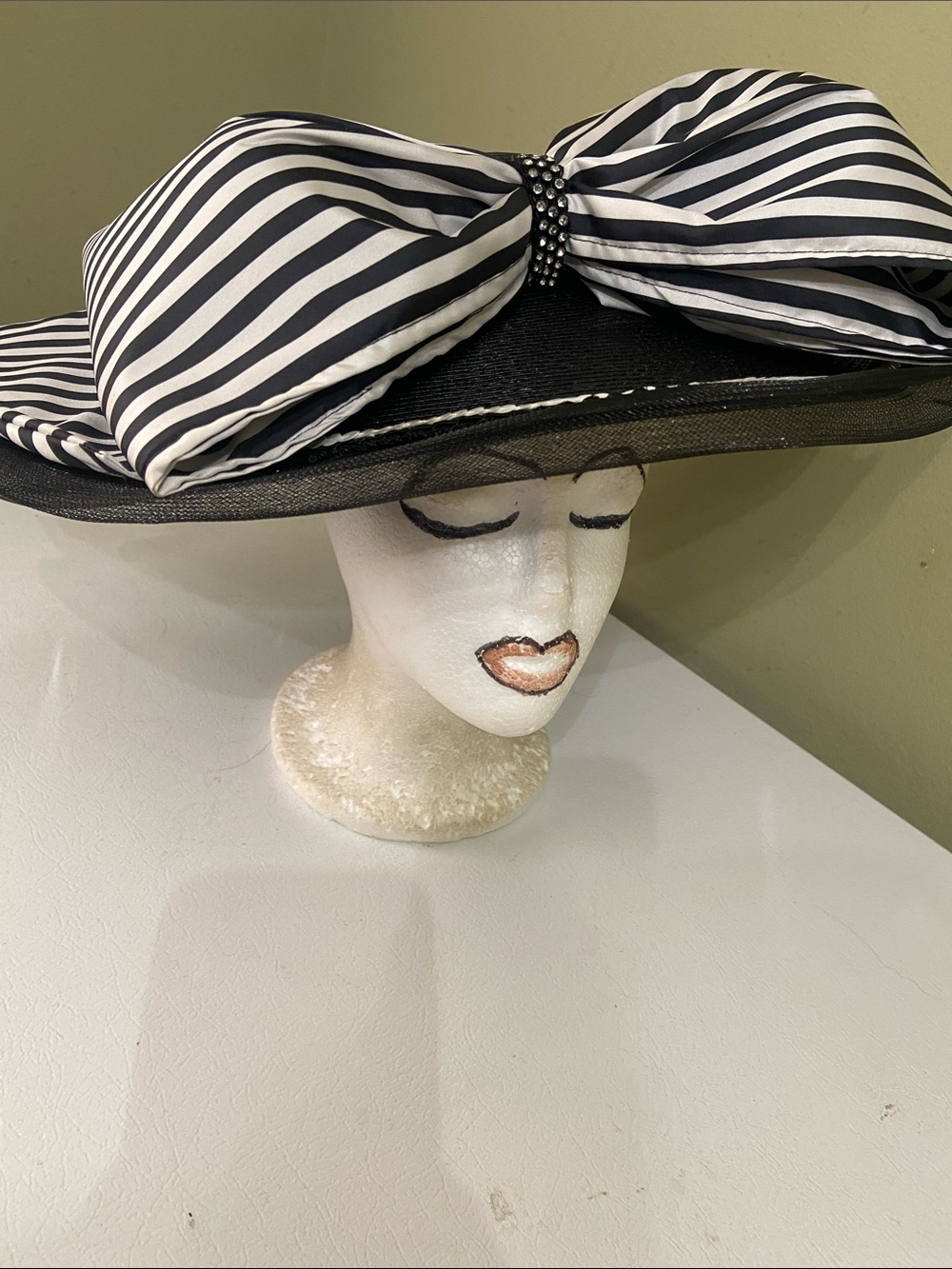 Fabulous Dress Hat by J F Y NY